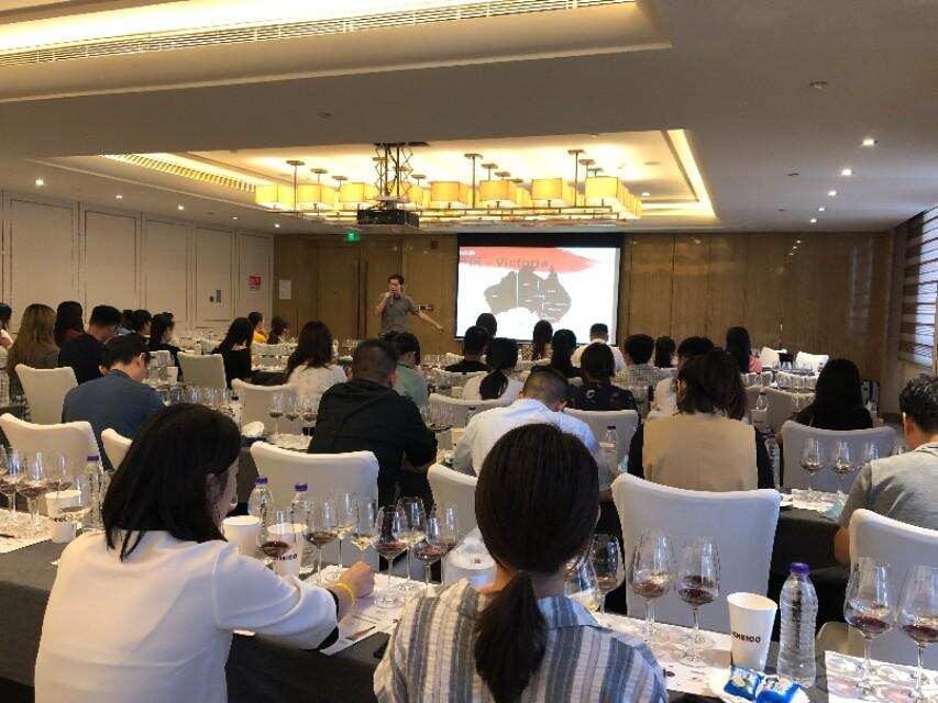 不出家門品味全球，2020WINE100巡展鄭州成了打卡地