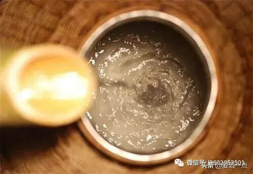 為何窖藏的年份酒喝著比較香？