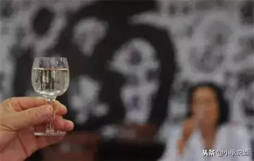 白酒文化：“敬酒不吃吃罰酒”的來歷！