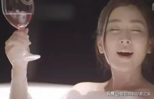 葡萄酒為什么不能一口咽下去？