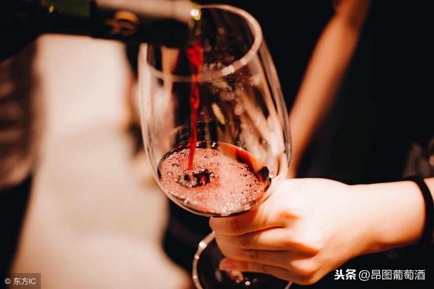 一則關于普通人的飲酒故事：惹了不少笑話