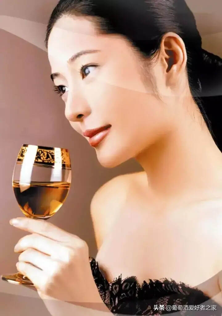 女人與紅酒天生絕配！