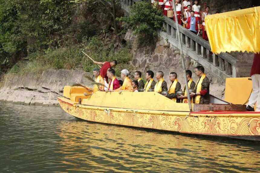 茅臺鎮重陽祭水大典隆重舉行