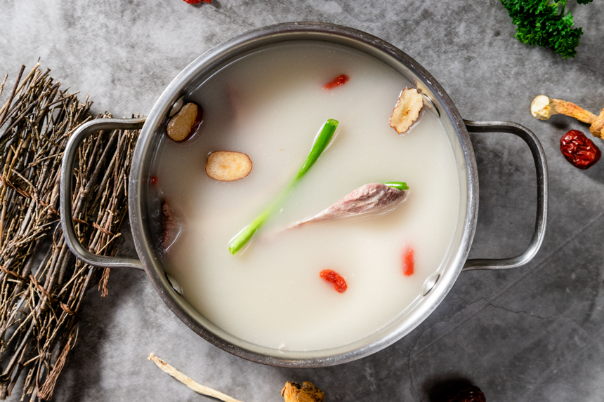 臥龍圖甄選 | 冬季飲食揭秘：冬天吃這幾樣食物，讓你暖胃又暖心！