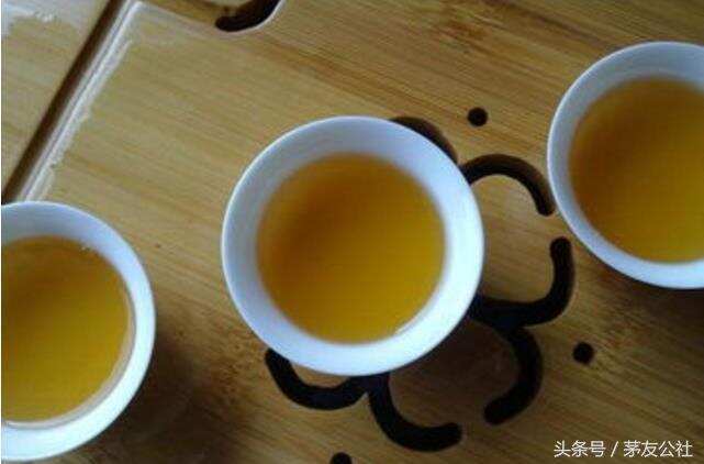 能讓英國女王連飲3杯的中國酒，除了它也沒別的了吧？