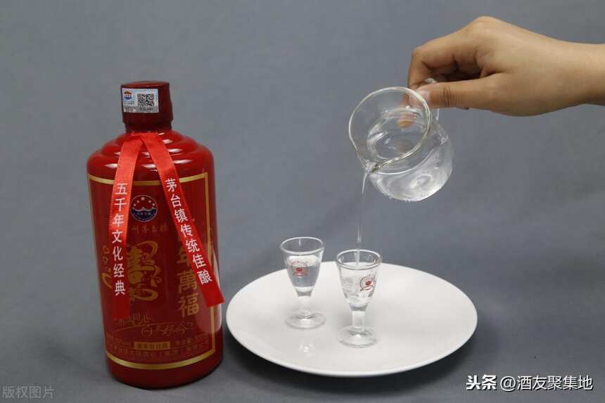 白酒釀酒設備如何接酒，接酒有哪些要求？