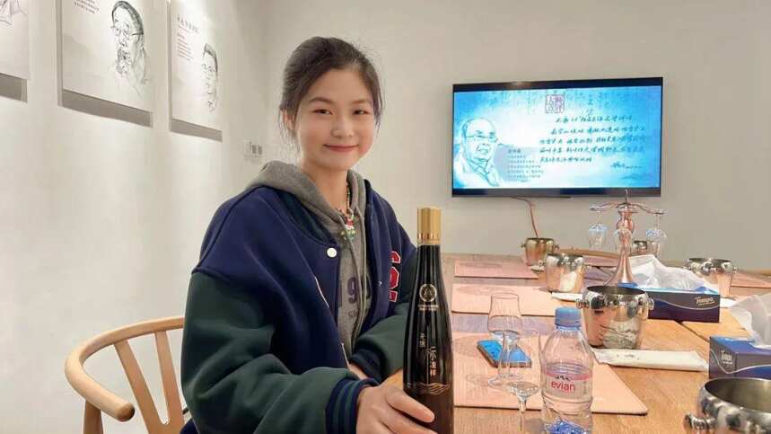 抖音達人集結！無痕酒業研究院“高端白酒品評酒會”正式啟動