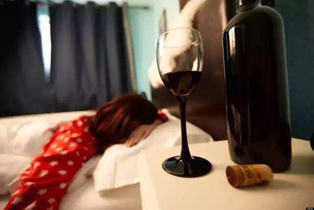 酒百科：睡前喝一杯提高睡眠質量？