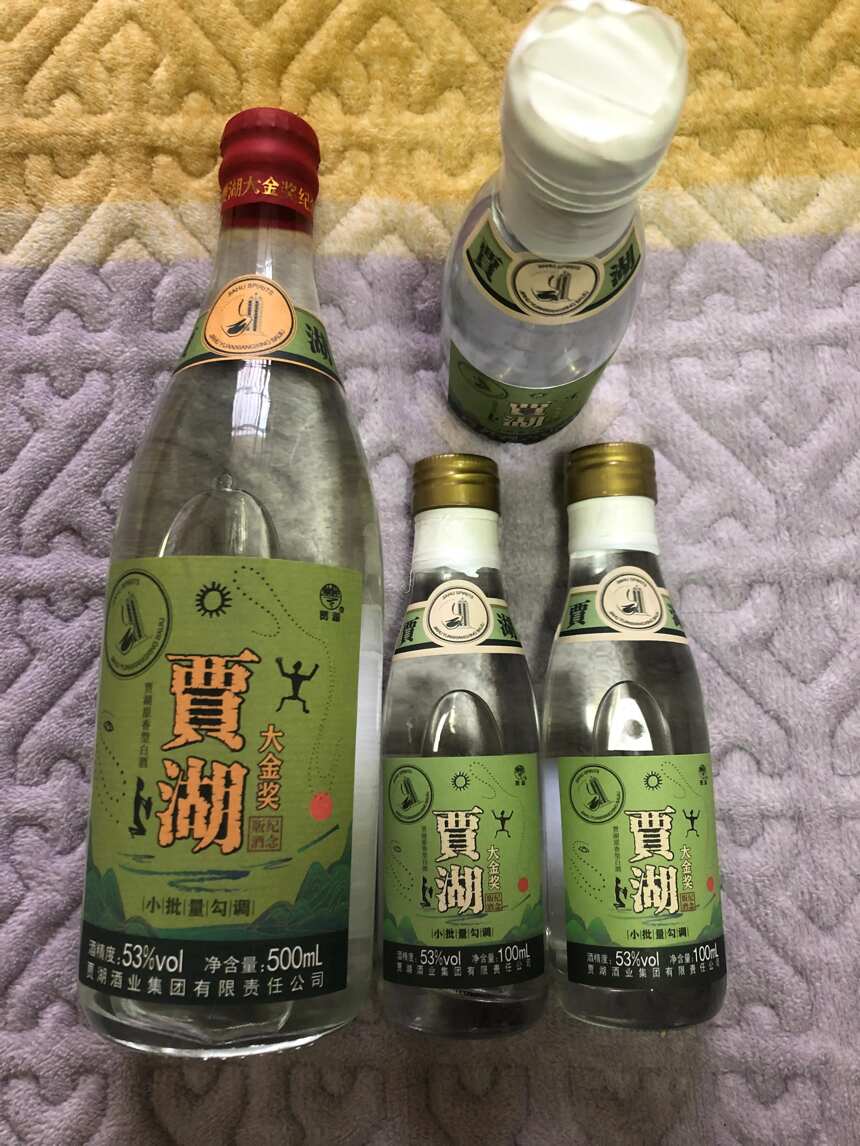 李渡光瓶酒怎么樣？賈湖和李渡同為光瓶酒，誰的性價比高？