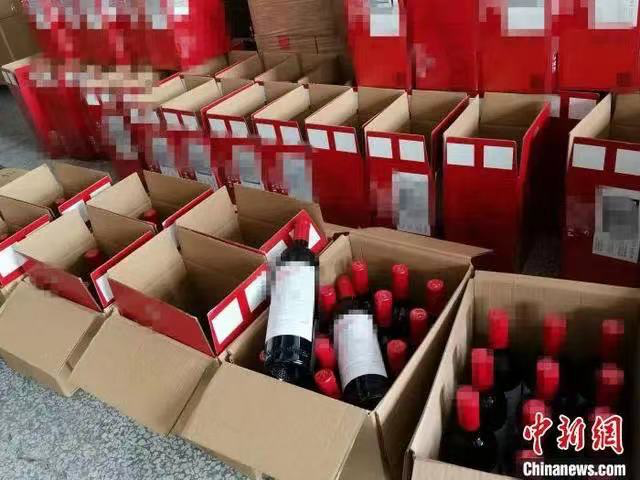 為什么喝完紅酒會頭痛？罪魁禍首原來是它…